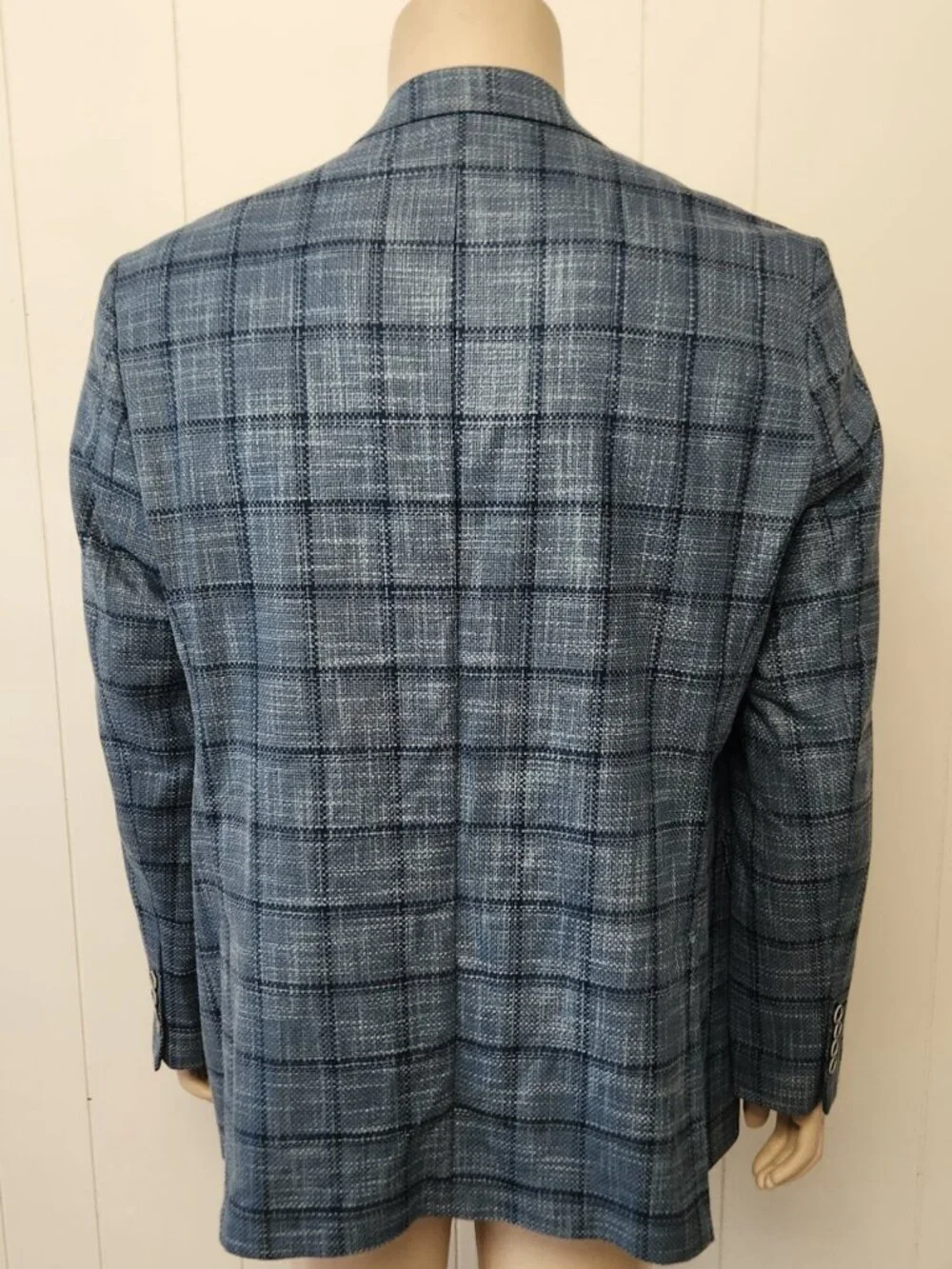 blue plaid sport coat 42R men's Tom James two button jacket